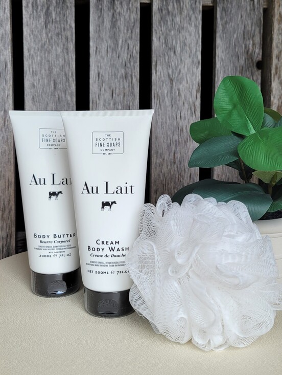 Au Lait Other - Au Lait Cream Body Wash & Body Butter Set & Loofah